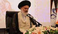 منتظر ظهور به اخلاق نیکو آراسته باشد